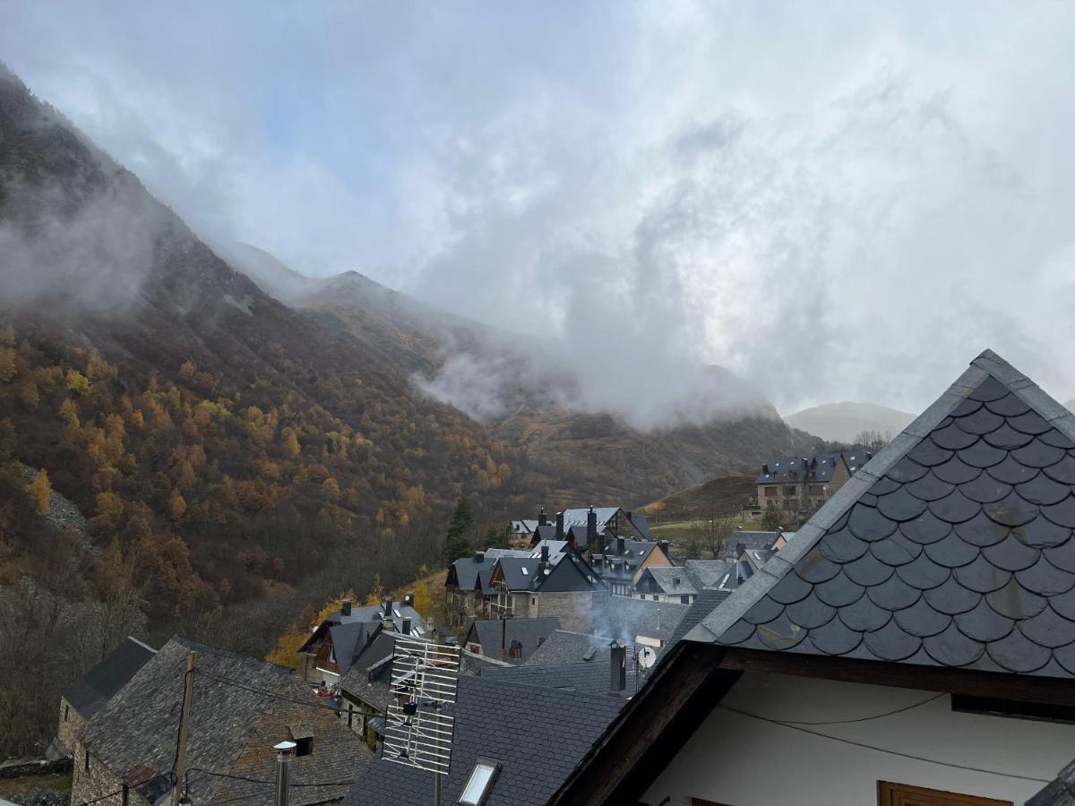 Casa De Piedra Con Encanto En El Bonito Pueblo De Бахерге Экстерьер фото