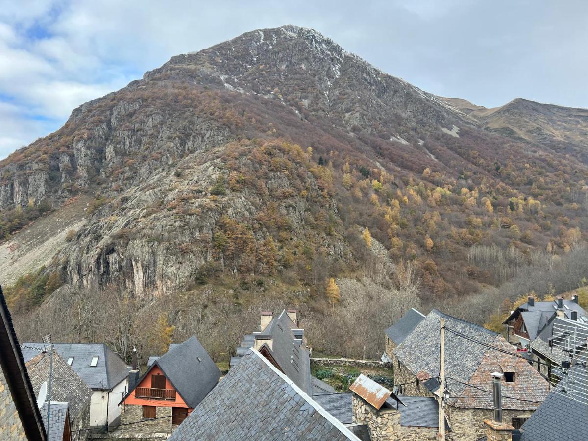 Casa De Piedra Con Encanto En El Bonito Pueblo De Бахерге Экстерьер фото
